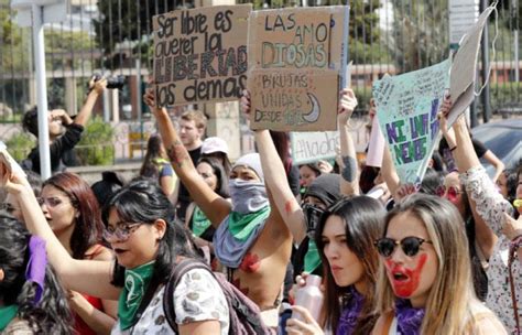 Mujeres Y Colectivos Feministas Se Toman Las Calles Del País Para