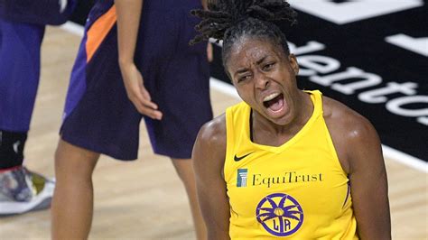 Los Angeles Sparks Mark Start Of New Era Without Candace Parker