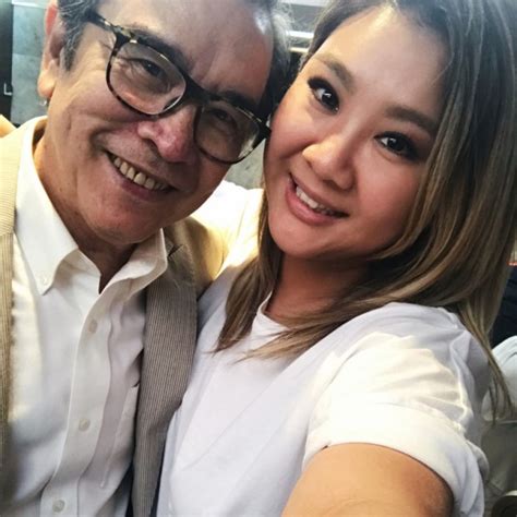 约翰·古德曼 艾什顿·桑德斯 乔纳森·梅杰斯 维拉·法米加 凯文·杜恩 詹姆斯·兰索恩 阿兰·卢克 玛德琳·布鲁尔 机关枪凯利 凯文·j·奥康纳 本·丹尼尔斯 凯特琳·埃瓦. 姜大偉擺70大壽 全家切燒豬勁Happy!｜即時新聞｜東網巨星｜on.cc東網