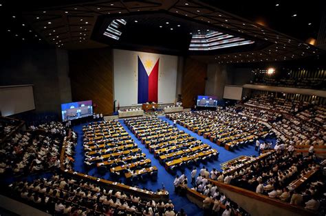 ABS-CBN franchise renewal bill temporarily frozen by House of ...