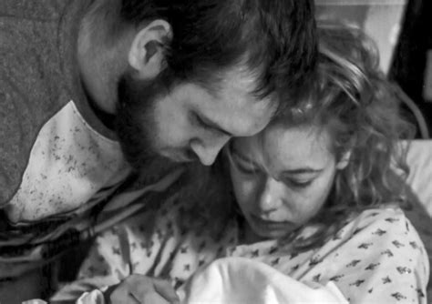 Moms Powerful Stillbirth Photos Capture What Its Like To Lose 3
