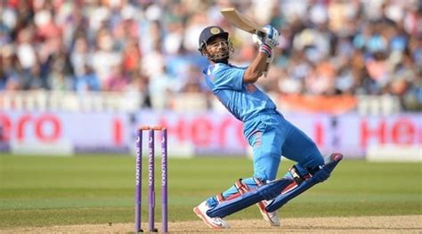 To win a match of cricket, a team must score when a team is batting, they will have two players on the field. Which cricketer has the best batting stance? - Quora