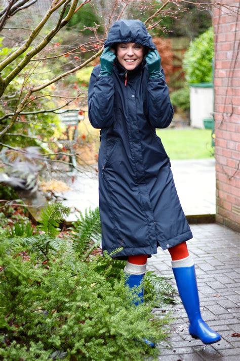 Welly Weather Storm Wear Cobalt And Orange How To Wear Rain Wear Rainwear Fashion