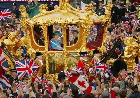 Four Day Bank Holiday Weekend To Celebrate Queens Platinum Jubilee In