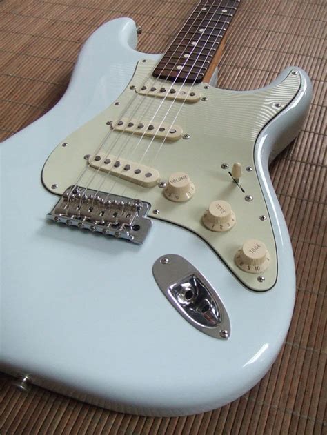 Fender Classic Player 60s Stratocaster Image 99632 Audiofanzine