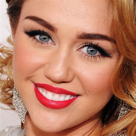 Miley Cyrus Red Lipstick 2022