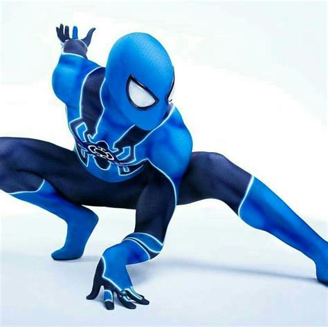 Blue Lantern Spiderman Superhero Villains Spiderman Poses Spiderman
