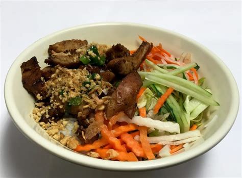 Bun Ga Nuong Grilled Chicken And Vermicelli Salad Pho Palace