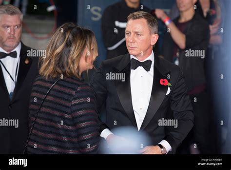 London Uk 26 October 2015 Daniel Craig Attends The World Premiere Of