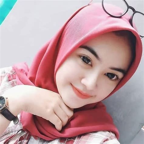 Kumpulan mentahan picsay pro dan bahan typography paling. Foto Cewek2 Cantik Lucu Bercadar / 1000 Gambar Kartun ...