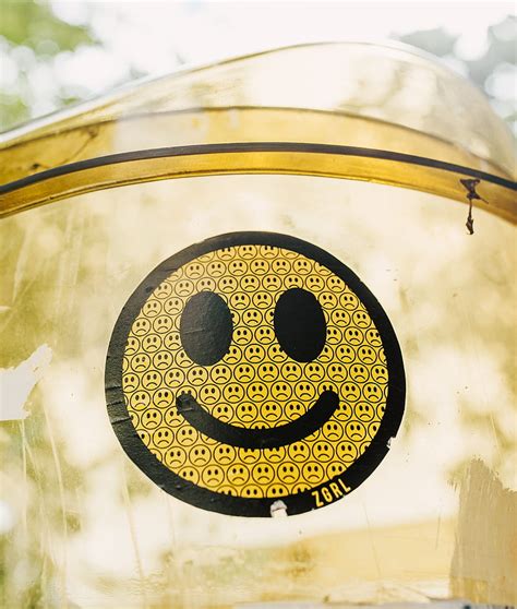 Smile Smiley Emotions Yellow Sticker Hd Phone Wallpaper Peakpx
