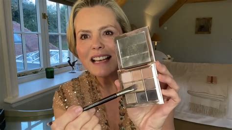 Christmas Sparkle Makeup Tutorial With Liz Earle Liz Earle Wellbeing Youtube