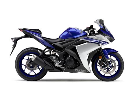 If you fancy owning one of these babies, hlym has put a very competitive price tag of rm21,500 (excluding insurance, road tax & registration). 2016-Yamaha-YZF-R25-002 - MotoMalaya.net - Berita dan ...