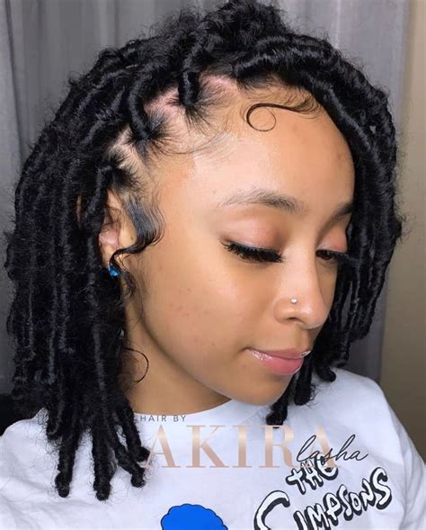 You can also style your hair into a messy, stylish updo. 𝐈𝐍𝐒𝐓𝐀𝐆𝐑𝐀𝐌:𝐘𝐈𝐍𝐒𝐃𝐎𝐋𝐋 in 2020 | Faux locs hairstyles, Black ...