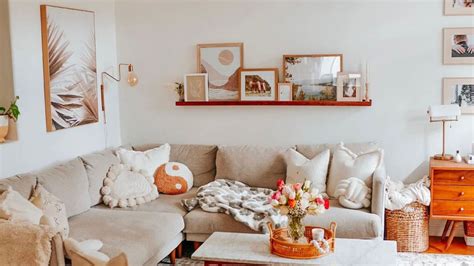 7 Things Interior Designers Never Have In Small Living Rooms