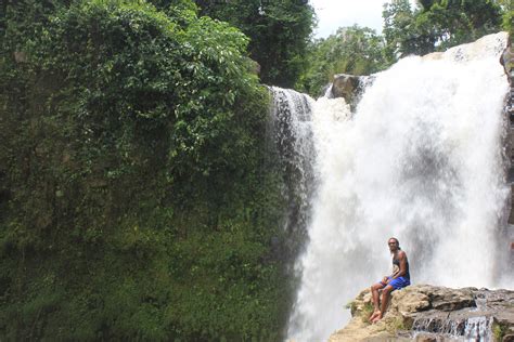 Balis Tegenungan Waterfall In Ubud Stellas Out