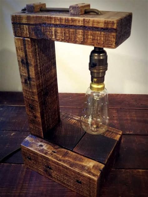 Pallet Table Lamp With Edison Bulb Wooden Pallet Table Pallet Table