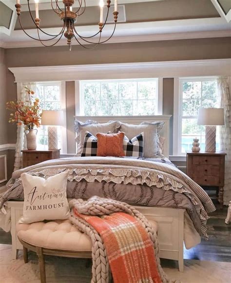 35 Most Cozy Farmhouse Bedroom Design Ideas You Must Try Remodel