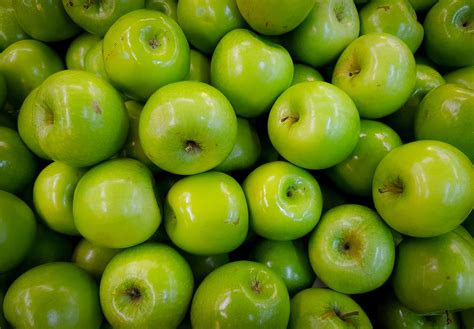 Green Apple Lot · Free Stock Photo