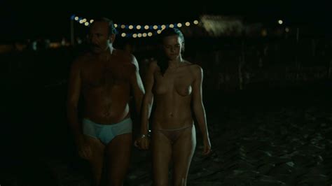 nude video celebs agnes soral nude un moment d égarement 1977