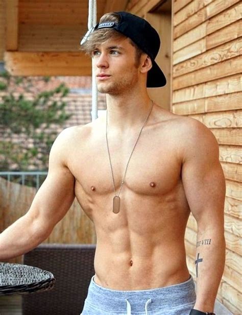 Simon Mathis Blond Guys Muscles Sexy Tattooed Men Sensual Male