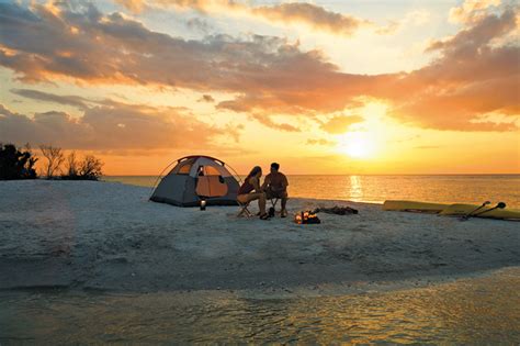 Can you camp for free on beaches in Florida?