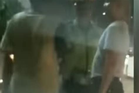 Foto Video Viral Pengendara Berpelat Dinas Tni Pukul Orang Di Tol