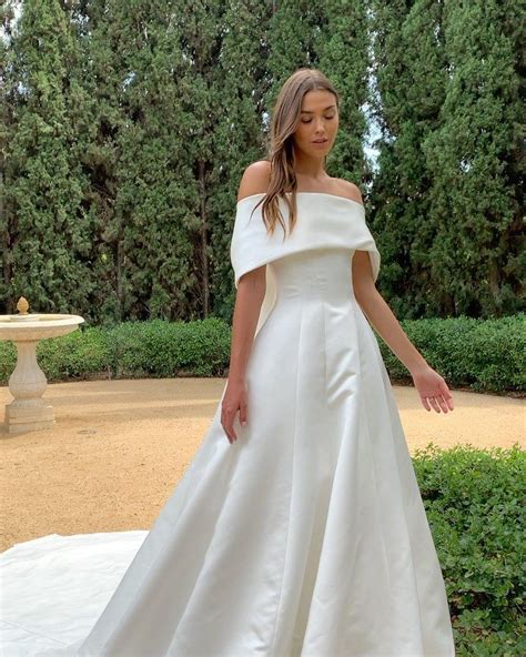 Monique Lhuillier Bride On Instagram Duchess Satin 🤍