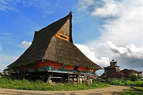 Honai adalah rumah adat masyarakat pegunungan tengah papua. Rumah Adat Batak Karo - Desain, Gambar, Foto Tipe Rumah ...