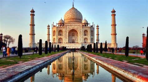 You may still find a queue but it would definitely be less crowded compared to the rest of the day. Day Tour of Taj Mahal & Agra Fort from Delhi by GeTS ...