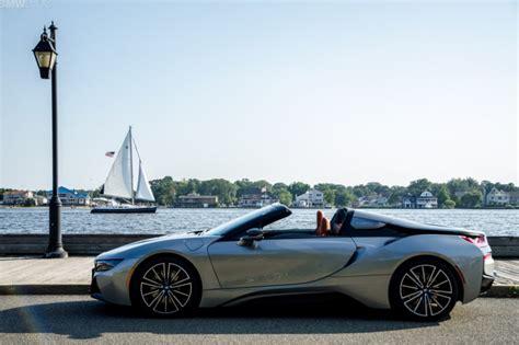 Padesk.info he is up against a: VIDEO: BMW i8 vs Audi R8 vs McLaren 570S vs AMG GT C -- Roadster Test