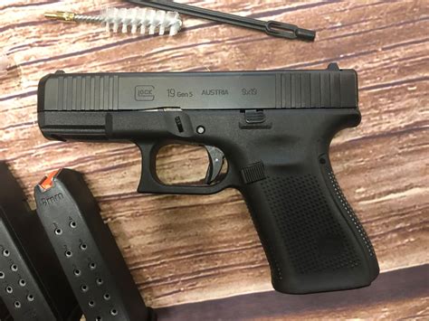 Apart from holsters, gun accessories are also an incremental part of your glock 19 gen 5 equipment that can improve the experience you have and get from your gun. Glock 19 Gen 5 - For Sale :: Guns.com
