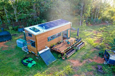 Living Big In A Tiny House Amazing Off The Grid Tiny House Has