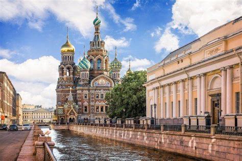Here S How To Spend Magical Days In St Petersburg Russia St