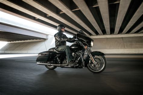 At fix my hog you will find information on harley transmission oil, how to check out fix my hog for all harley davidson maintenance tips. Harley Maintenance | Henderson Harley-Davidson® Nevada