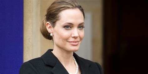 Stars Support Angelina Jolies Mastectomy Decision