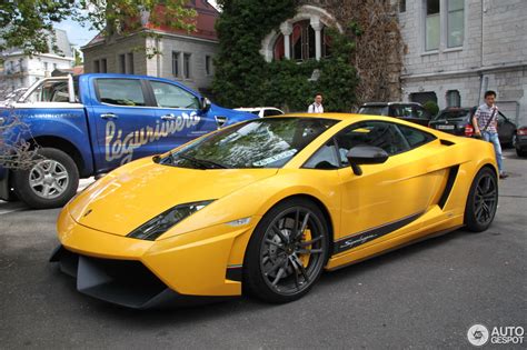 La gallardo superleggera edizione tecnica mostra un design elegante e sofisticato, ispirato alle auto da corsa del campionato super trofeo. Lamborghini Gallardo LP570-4 Superleggera - 8 August 2014 ...