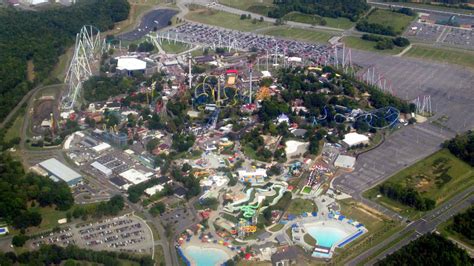 Carowinds Parking Guide 2022 Rates Admission And Transport