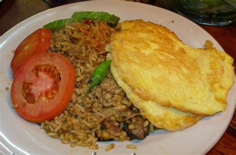Untuk membuat burger ala korea yang enak, anda bisa membuat burger bulgogi dengan paduan. RESEP NASI GORENG IKAN ASIN PEDAS