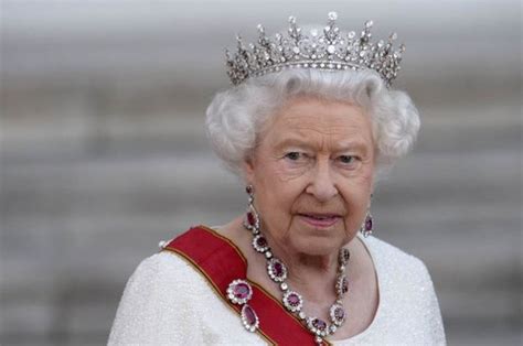 Patut Dicontoh Rahasia Panjang Umur Ratu Elizabeth Ii Makan Ikan