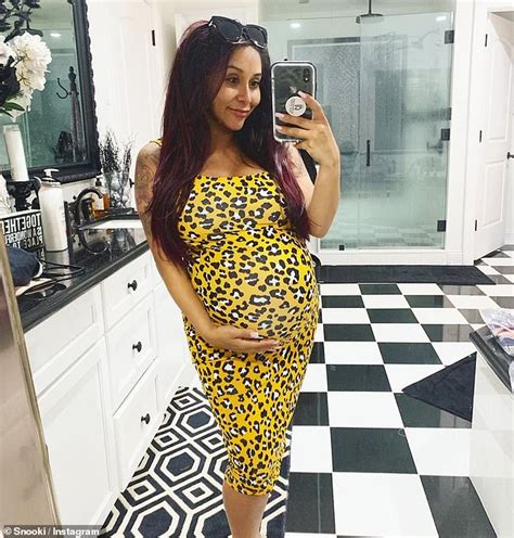 nicole snooki polizzi gives birth to son angelo james and becomes a proud