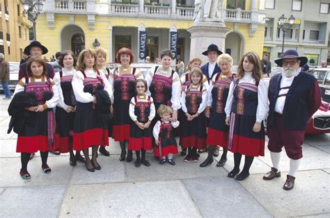 all about italian culture customs and traditions italian outfits italian clothing italian