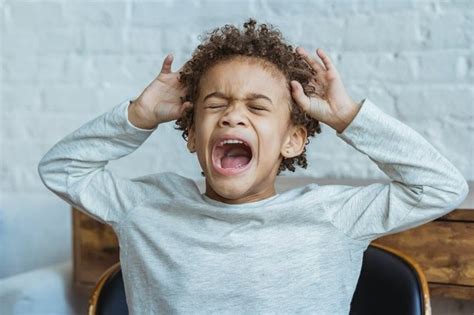 Children Throw Tantrums And Emotional Meltdown How To Handle Them