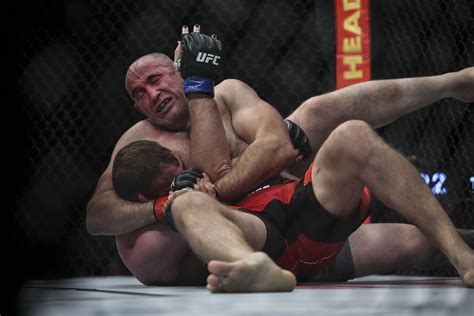 5 Ufc Fighters With Signature Submission Holds