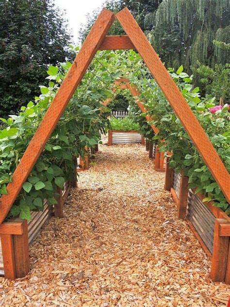 35 Cool Outdoor Vertical Garden Ideas 4 Vegetable Garden Design