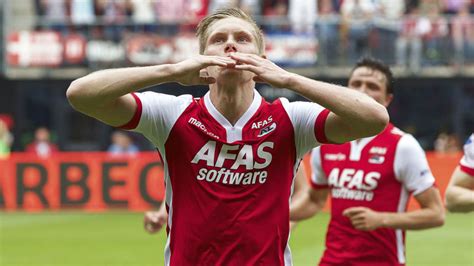 Az Alkmaar Agrees To Send Aron Johannsson To Werder Bremen Sports Illustrated
