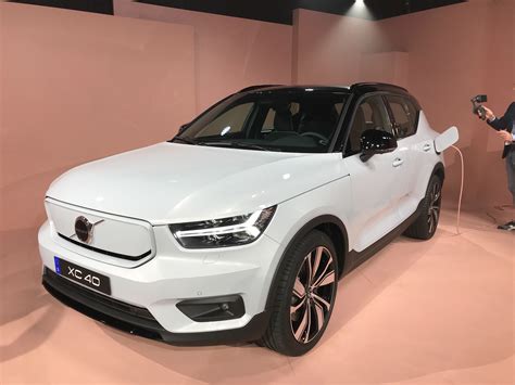 Volvo Xc40 Recharge P8 Orders Open For Electric Suv Autocar