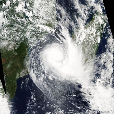 May 24, 2021 · cyclone yaas: Tropical Cyclone Boloetse 2006 | Zoom Earth