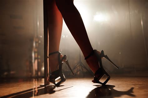 Louisiana To Enforce Minimum Age For Exotic Dancing Rare