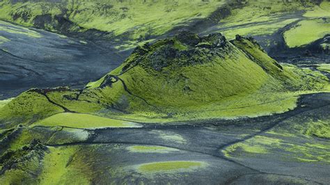 Volcanic Landscape In Lakagigar Iceland Highlands Windows 10